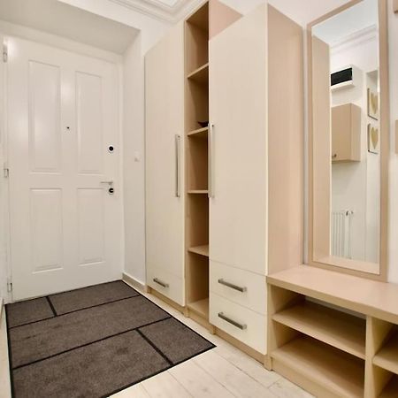 Standard Apartment By Hi5- Podmaniczky Street Budapeşte Dış mekan fotoğraf